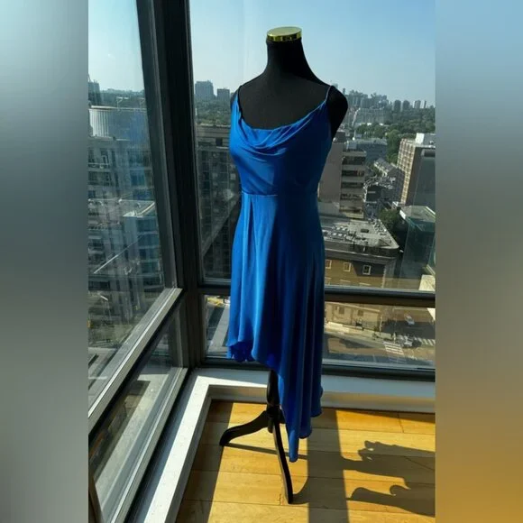 🆕 ALICE + OLIVIA 🧿 NWT Alita Spaghetti Strap Drape Asymmetrical Dress Blue Sz4 - Picture 4 of 16